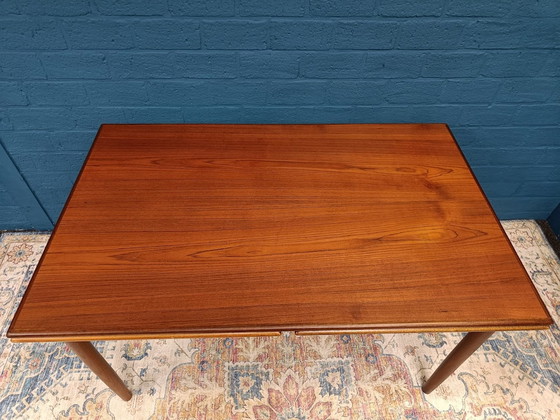 Image 1 of Table à manger vintage extensible