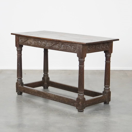 Side Table/Hall Table With Details In The Carvings