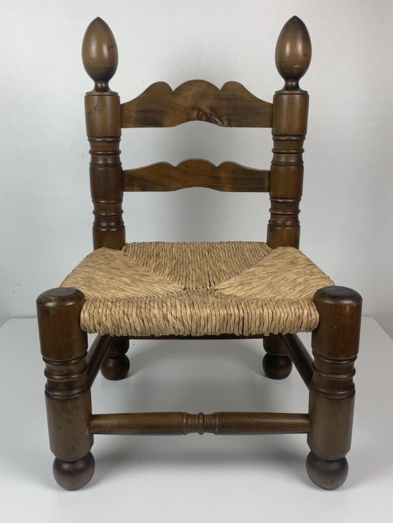 Image 1 of Chaise basse en jonc Bobbin