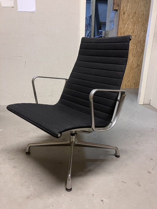 Vitra Charles Eames toit noir hop chrone