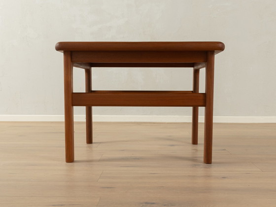 Image 1 of  Table basse des années 1960, Niels Bach