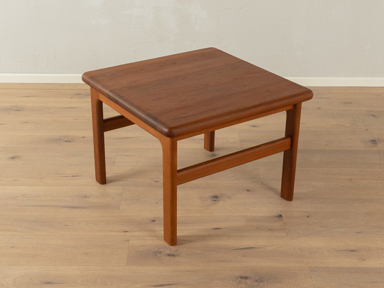 Image 1 of  Table basse des années 1960, Niels Bach