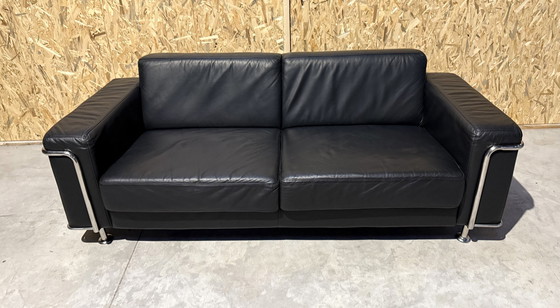 Image 1 of Divano in pelle nera ispirato a Le Corbusier