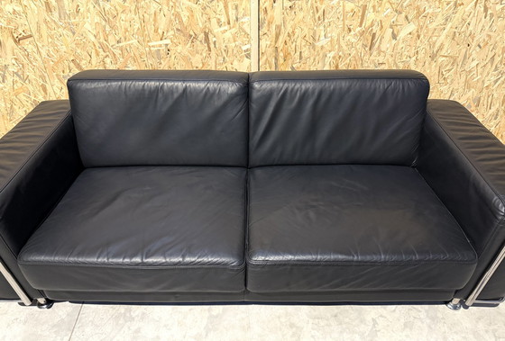 Image 1 of Divano in pelle nera ispirato a Le Corbusier