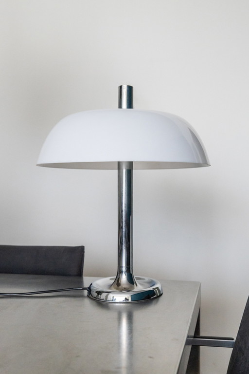 Egon Hillebrand table lamp model 7377