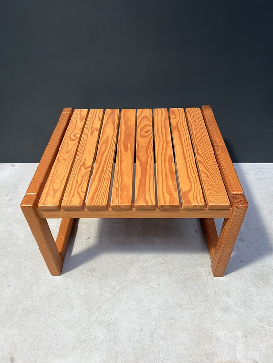 Image 1 of 1970s coffee table/side table, clear pine