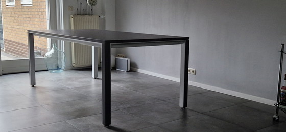 Image 1 of Leolux Izaki Dining Table