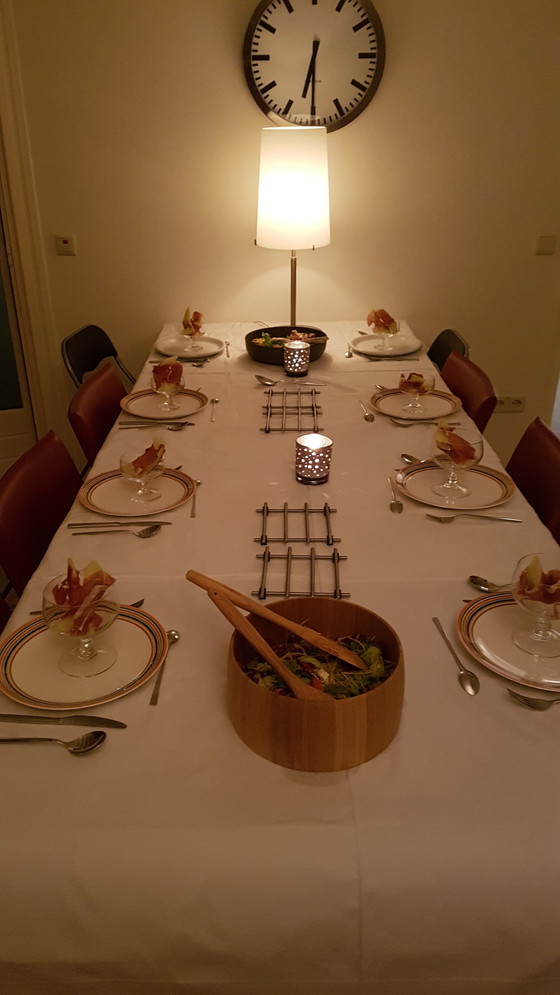 Image 1 of Leolux Izaki Dining Table