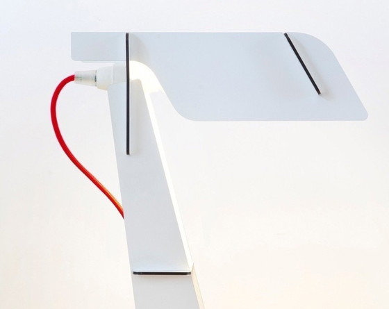 Image 1 of Zeta Aluminium Minimalistic Table Lamp