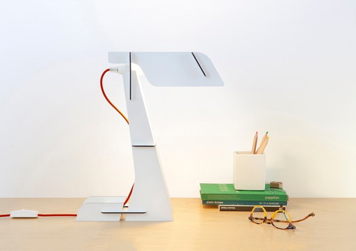 Zeta Aluminium Minimalistic Table Lamp