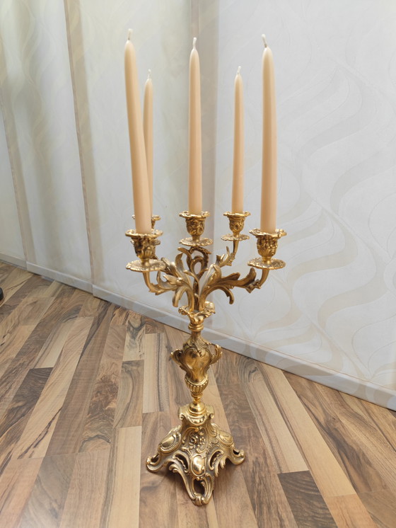 Image 1 of Candeliere a 5 bracci riccamente decorato, ottone, cimelio