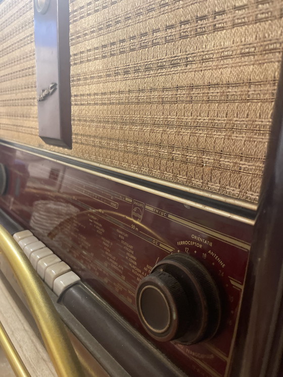 Image 1 of Vecchia radio a valvole Philips