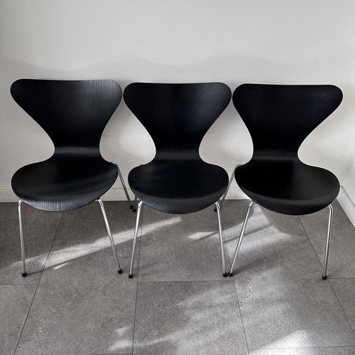 3x Fritz Hansen Arne Jacobsen Butterfly Chair