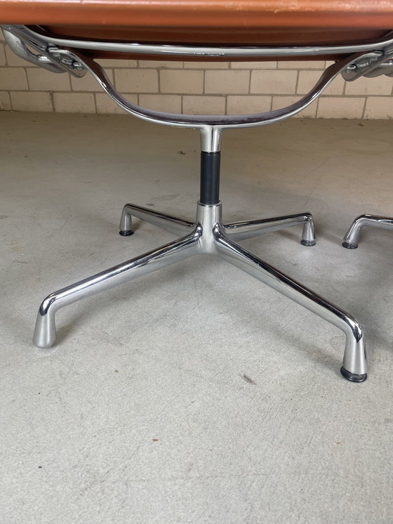 Image 1 of 2X Silla Vitra Eames EA 108 Cuero Coñac