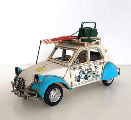 Image 1 of Modello retrò di una Citroen 2Cv 