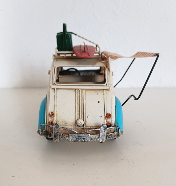 Image 1 of Modello retrò di una Citroen 2Cv 