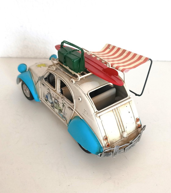 Image 1 of Modello retrò di una Citroen 2Cv 