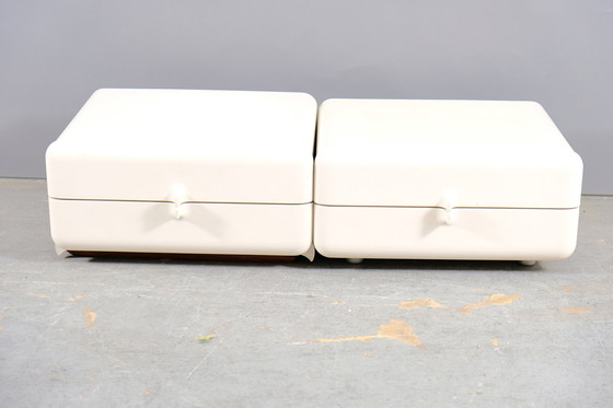 Image 1 of Buffets blancs Mid Century Space Age, France, années 1960, lot de 2