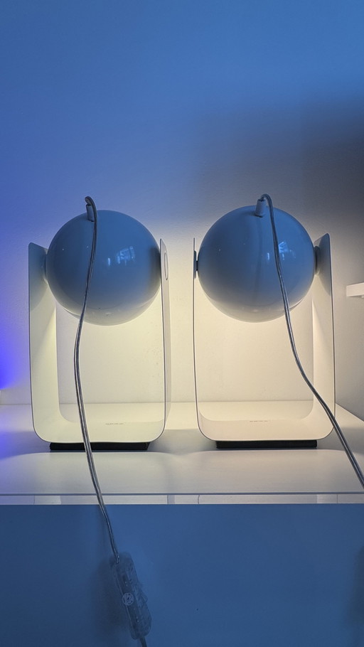 2X Massive Eyeball Lamp