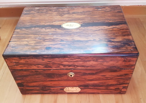 Victorian Ladies Vanity Rosewood Case