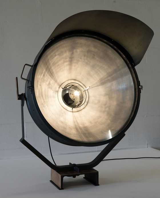 Image 1 of XL searchlight