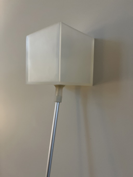 Leaning lamp Lazy - Goods by Chris Slutters