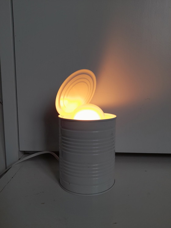 Image 1 of Vrieland Lampe de table en fer-blanc