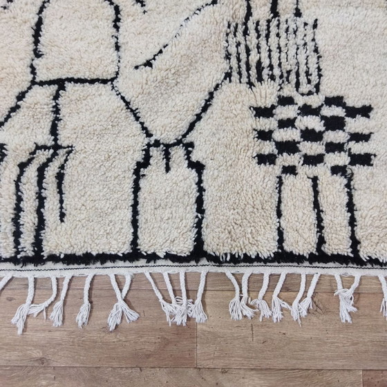 Image 1 of Handgemaakte Berber Tapijt Zwart En Wit - Handmade Berber Carpet Black And White