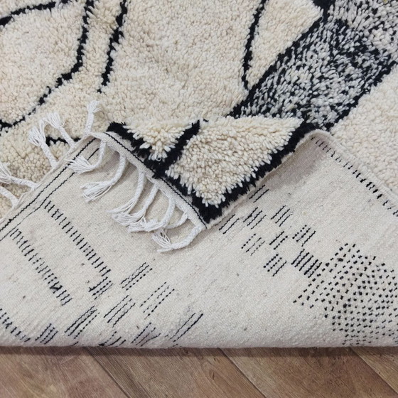 Image 1 of Handgemaakte Berber Tapijt Zwart En Wit - Handmade Berber Carpet Black And White