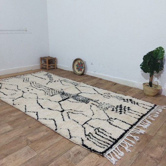 Image 1 of Handgemaakte Berber Tapijt Zwart En Wit - Handmade Berber Carpet Black And White