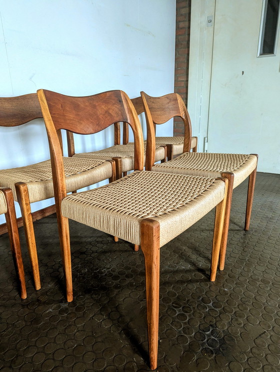 Image 1 of 6x N.O. Møller no. 71 chairs papercord teak