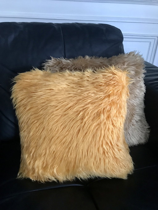 Moumoute cushion