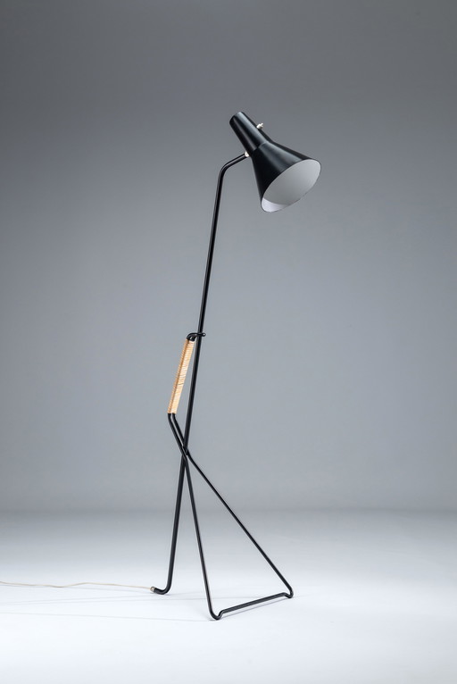 Grand lampadaire Paperclip-Leg par ASEA