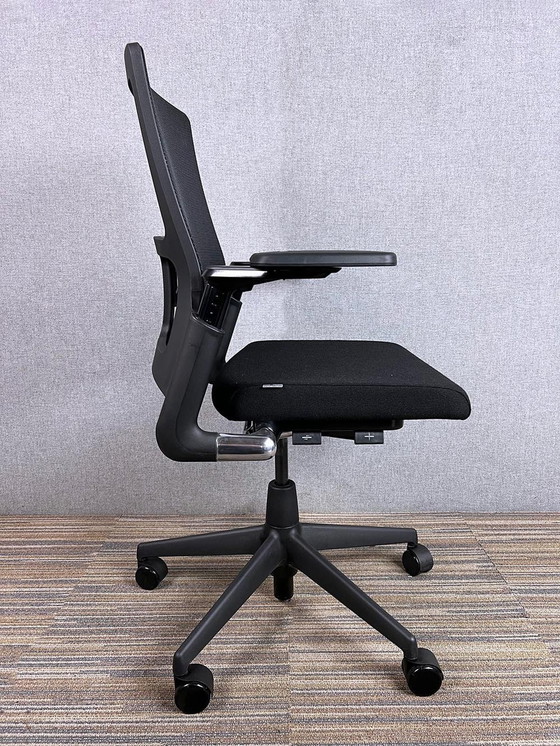 Image 1 of Ahrend 2020 Verta Office Chair