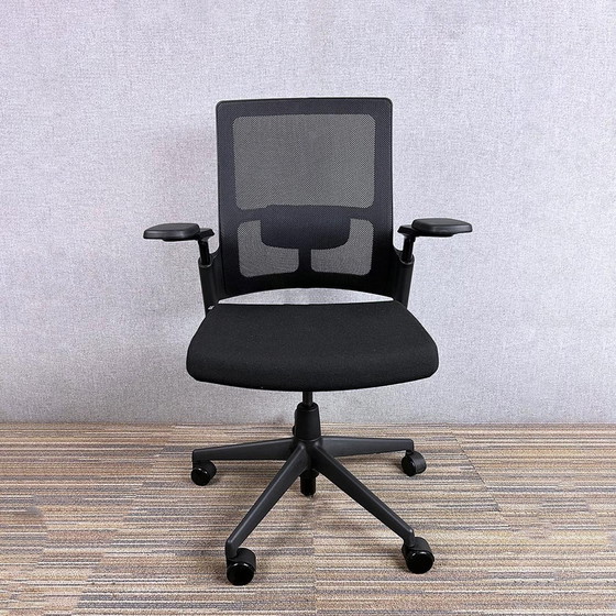 Image 1 of Ahrend 2020 Verta Office Chair