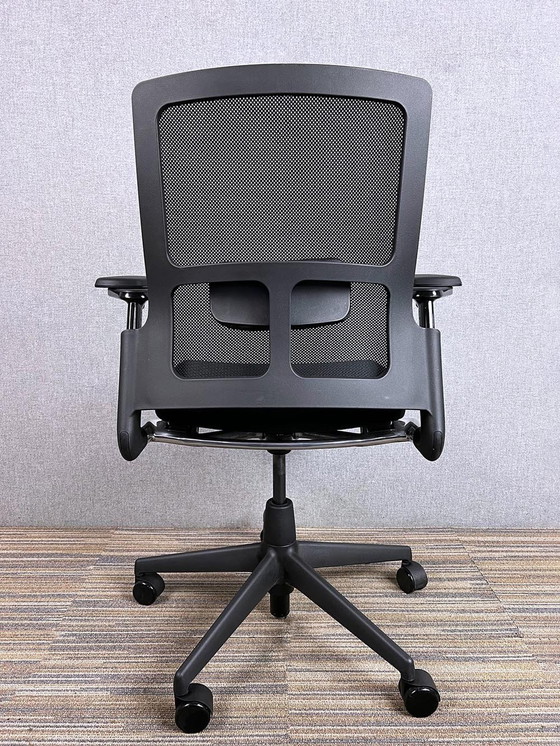 Image 1 of Ahrend 2020 Verta Office Chair