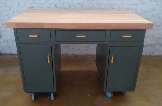 Image 1 of Bureau industriel vintage avec tablette en bois d'hévéa