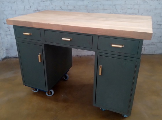 Image 1 of Bureau industriel vintage avec tablette en bois d'hévéa