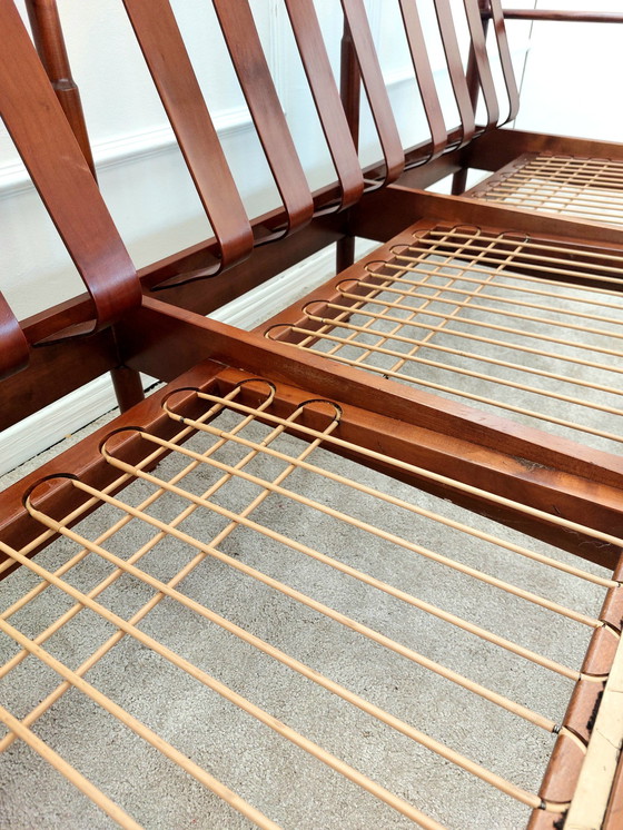 Image 1 of Divano vintage a 3 posti