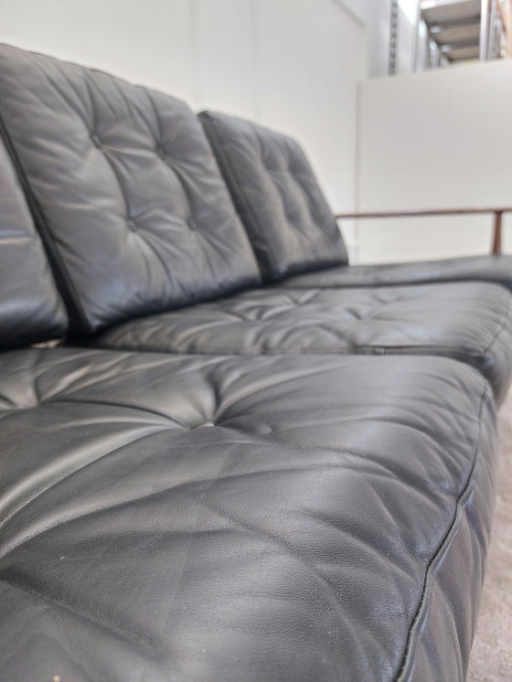 Image 1 of Divano vintage a 3 posti