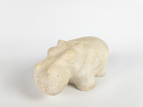 Image 1 of Sculpture d'Orhan Otay représentant un hippopotame