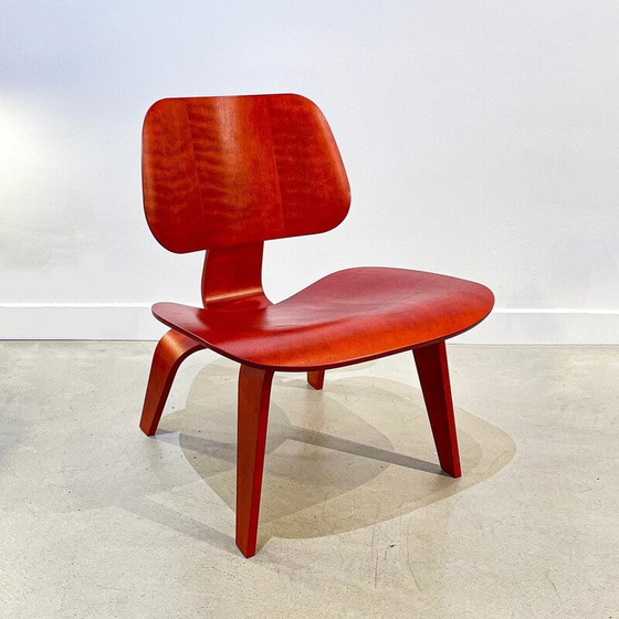 Image 1 of Vintage LCW chair in red stained ash by Charles and Ray Eames for Herman Miller, 2000