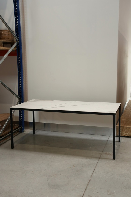 Image 1 of Table de salle à manger en céramique