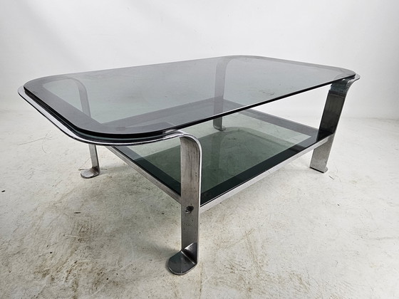 Image 1 of Table basse en verre fumé et chrome