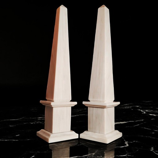 1970S Pair Of Big Obelisks In Marble Of Carrara. Made In Italy