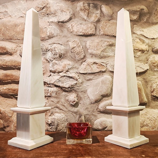 1970S Pair Of Big Obelisks In Marble Of Carrara. Made In Italy