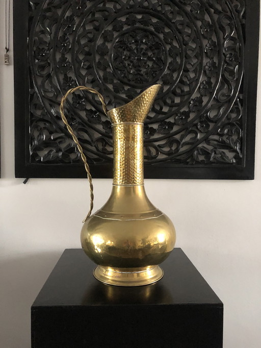 Carafe en bronze