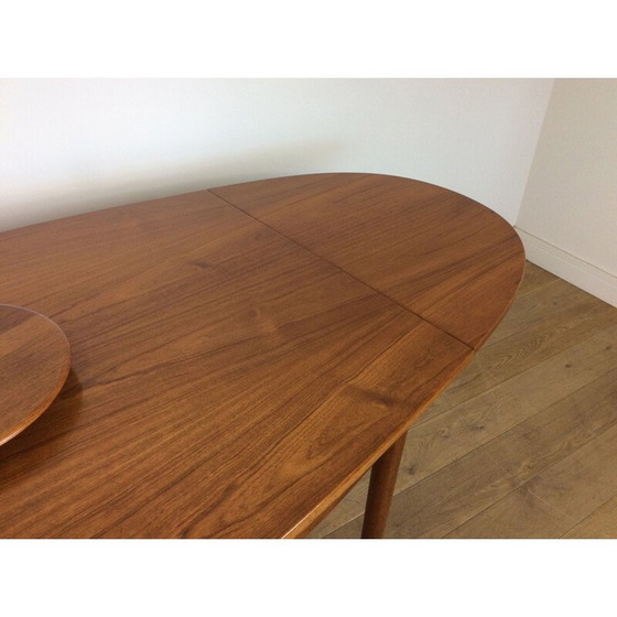 Image 1 of Tavolo da pranzo ovale scandinavo vintage