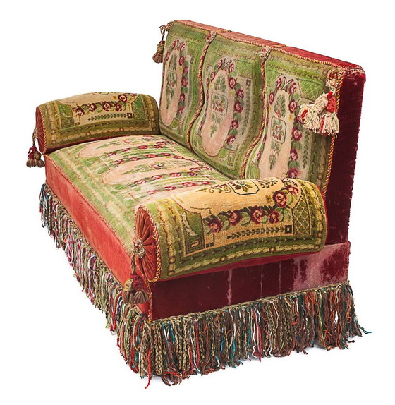 Image 1 of Old Alsatian Divan