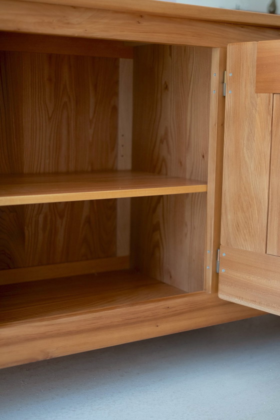 Image 1 of Credenza vintage in massello di olmo biondo di Roland Haeusler per Maison Regain